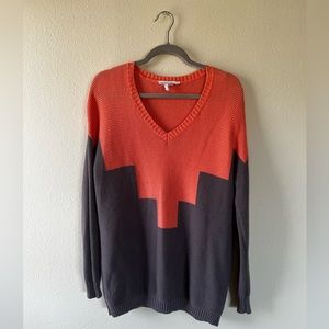 BCBG sweater tunic